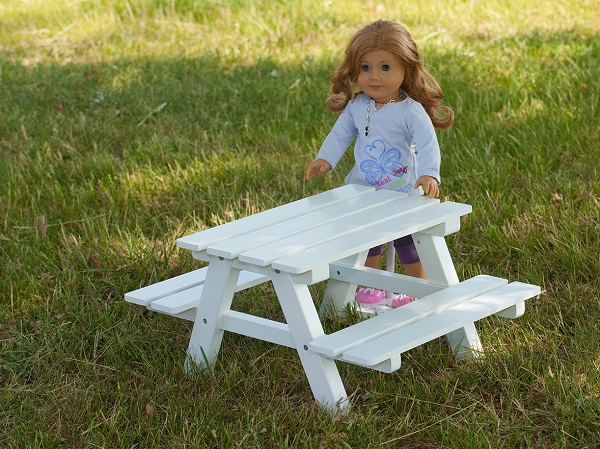 doll picnic table